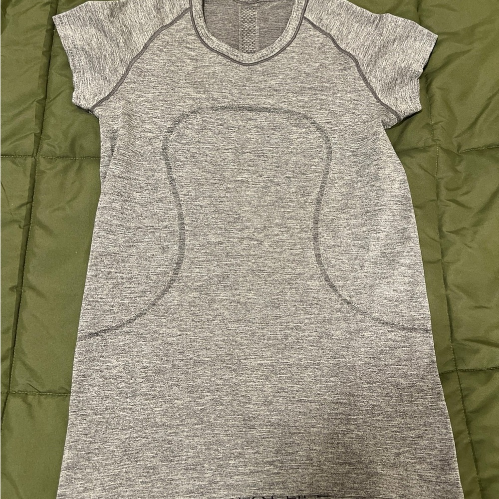 Lululemon swiftly tech short sleeve sparkle